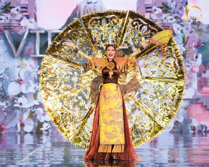 Loạt trang phục "độc, lạ" nhất của thí sinh Hoa hậu Hòa bình Thế giới 2022