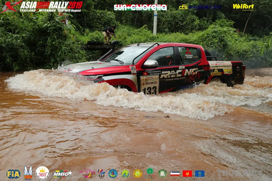 Đội đua AKA Racing của Việt Nam cùng Mitsubishi Triton sẽ tham gia giải đua xe khắc nghiệt nhất châu Á