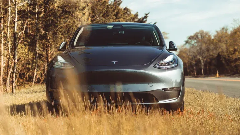 Khách hàng Tesla nổi giận vì xe mất giá quá nhanh
