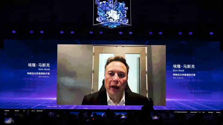 🌟 Elon Musk tán dương sức mạnh Trí tuệ Nhân tạo (AI) của Trung Quốc! 💪