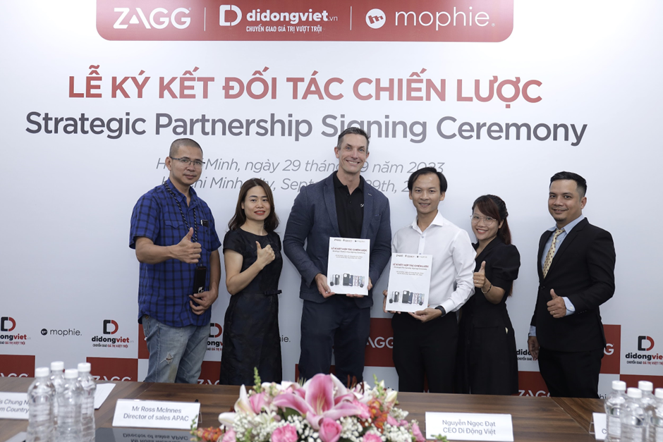 Di Động Việt ký kết hợp tác chiến lược cùng hãng phụ kiện ZAGG: cung cấp giải pháp bảo vệ đa dạng cho iPhone 15 series