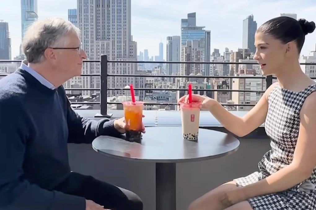 Bill Gates đăng video uống trà sữa cùng con gái, thương hiệu rất quen thuộc với giới trẻ Việt Nam