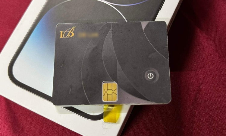 Đây là tấm thẻ đen quyền lực biến iPhone 15 lock thành hàng quốc tế, giá rẻ hơn máy chính hãng cả chục triệu