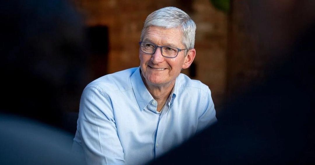 CEO Apple Tim Cook từng phải đi giao báo lúc sáng sớm tinh mơ, từng tính làm nhạc công thay vì làm kinh doanh