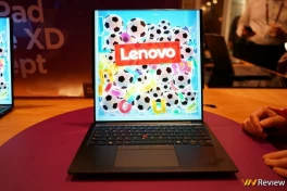 [CES 2026] Trên tay Lenovo ThinkPad Rollable XD Concept: chiếc laptop 13 inch nhưng dùng như 16 inch và ma thuật "kéo dài" không gian làm việc
