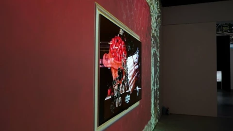 [CES 2026] Trên tay LG OLED evo W6: Sự hồi sinh của chiếc TV mỏng như giấy dán tường huyền thoại sau 9 năm vắng bóng