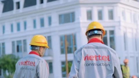 Tổng kết năm 2025, Viettel thu về kỷ lục hơn 220.000 tỉ đồng