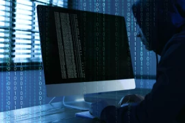 Gần 3,5 tỉ đồng bốc hơi sau vài phút cài ứng dụng lạ