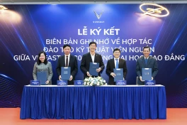 VinFast hợp tác với 30 trường về đào tạo “thực chiến” kỹ sư ô tô điện