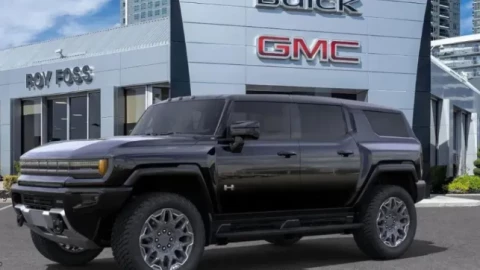 Tại sao Trung Quốc lại muốn "thu nhỏ" kích thước các phương tiện năng lượng mới?