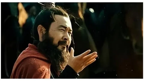 Tào Tháo bất ngờ sủa như chó, bá quan sợ tái mặt, vì sao chỉ có Từ Chu dám cười?