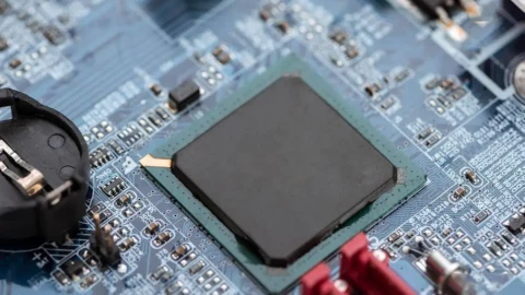 Mỹ đã sẵn sàng tên lửa nhưng chưa dám tấn công Iran; liệu Trung Quốc có đóng vai trò quan trọng đằng sau điều này?