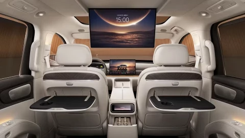 Leapmotor D19 vượt thử thách khắc nghiệt: Vững như bàn thạch dù nổ lốp kép ở 120 km/h trên băng tuyết