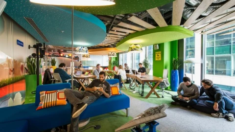 Kiến thức doanh nghiệp: Từ nền tảng đến trần nhà kìm hãm sáng tạo.