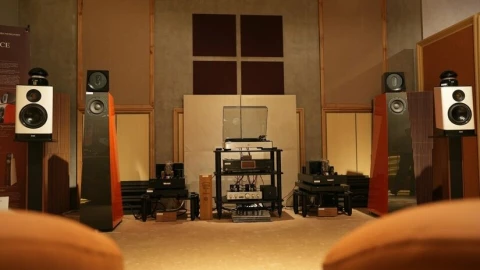 Thị trường Việt Nam vừa xuất hiện một hệ sinh thái âm thanh Hi-End siêu cao cấp cho giới Audiophiles