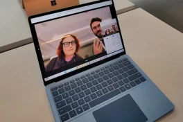 Không có nhiều AI trong chiếc PC AI đầu tiên của Microsoft