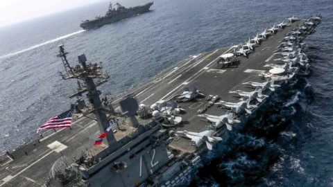 Nhóm tác chiến tàu sân bay USS Abraham Lincoln đã đến Trung Đông