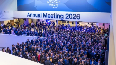 Nguy cơ mới về "AI tự chủ" tại Davos: Cơ hội tăng vọt năng suất hay mối đe dọa hiện sinh?