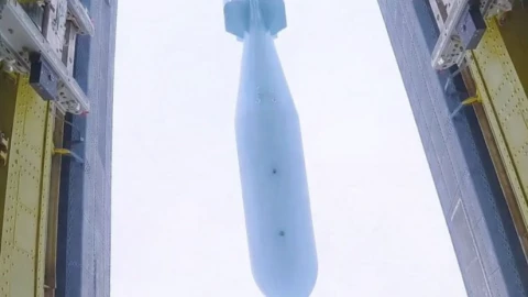 Vũ khí nhiệt áp thế hệ thứ ba của Trung Quốc có thể biến khu vực bán kính một km thành vùng đất hoang tàn, khiến Hoa Kỳ phải khẩn trương đánh giá lại