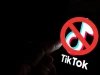 TikTok cập nhật điều khoản nhạy cảm, người dùng hoảng sợ xóa ứng dụng