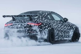 Mercedes hé lộ CLE Mythos V8: Siêu coupe giới hạn, tuyên bố mạnh mẽ của động cơ xăng