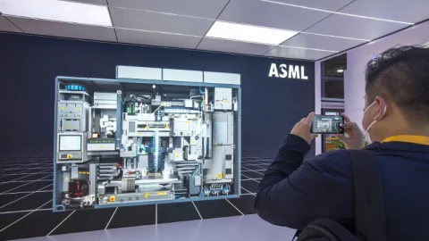 Kết quả kinh doanh mới nhất của ASML quý IV/2025