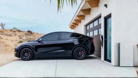 Không phải ô tô hay robot, lưu trữ năng lượng mới là mảng tăng trưởng nhanh nhất của Tesla