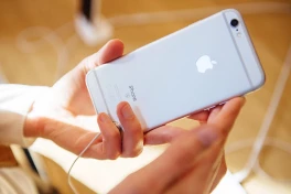 Apple vừa bất ngờ làm điều này cho những chiếc iPhone "thời cổ đại"
