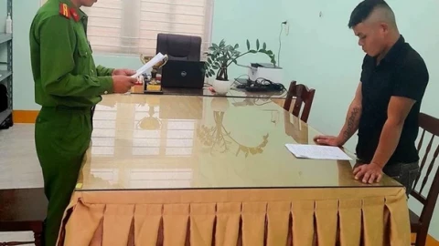 Thanh niên bị bắt vì trộm xe của chính mình, hình phạt ra sao ?