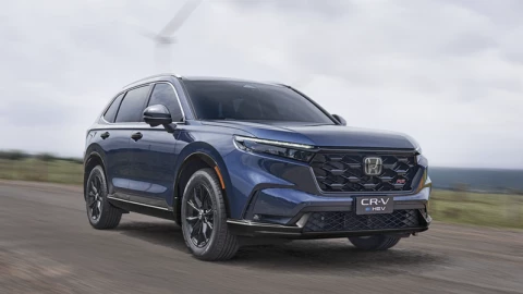 Honda Việt Nam ra mắt xe CR-V e:HEV lần đầu lắp ráp ở Việt Nam, có thêm bản giá rẻ, bán từ 11/2
