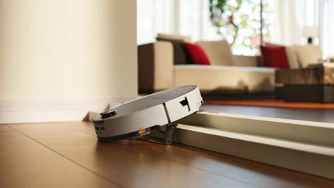 Thị trường Việt Nam vừa xuất hiện bộ đôi robot hút bụi có lực hút lên tới 35.000 Pa, vượt được ngưỡng cửa kép tổng chiều cao tới 8,5cm