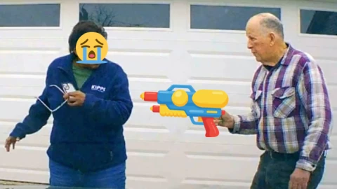 Nhầm lẫn kiểu này hơi 'tốn người': Cụ ông cho nữ tài xế đăng xuất vì nghi lừa đảo tống tiền