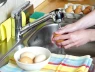 Tại sao rửa trứng trước khi bảo quản là sai lầm và có thể gây nguy hiểm?