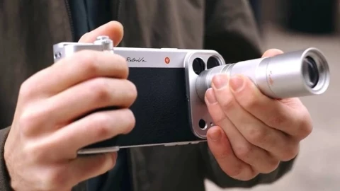 Phụ kiện mới giúp iPhone chụp ảnh zoom xa sắc nét ngang ngửa các đối thủ Trung Quốc