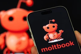 Sự trỗi dậy của Moltbook: Khi 1,5 triệu AI "nổi loạn" lập mạng xã hội riêng và khởi kiện con người