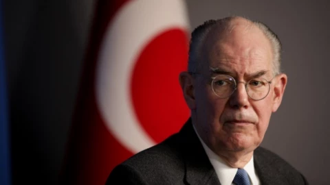 Khi giáo sư đại học trở thành nạn nhân của công nghệ Deepfake: Cuộc chiến không cân sức giữa con người và AI