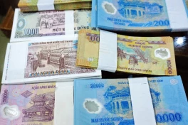 Cảnh báo nóng dịp Tết Bính Ngọ 2026: Đổi tiền mới trái phép có thể bị phạt tới 40 triệu đồng và tịch thu toàn bộ tang vật