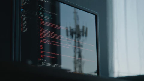 Singapore cảnh báo chiến dịch gián điệp mạng UNC3886 liên quan Trung Quốc nhắm vào các nhà mạng viễn thông