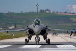 Liệu máy bay chiến đấu tàng hình "siêu cấp"  Rafale của Pháp có vượt trội hơn F-35 của Mỹ?