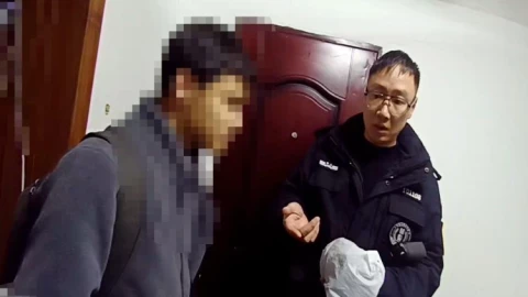 Đi tù vì cho drone bay cao ngang máy bay