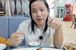 Khoa Pug liên tục xóa video, tự đốt cả trăm triệu view