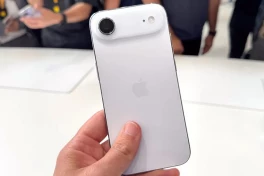 iPhone đời mới xịn sò giảm giá kỉ lục dịp cận Tết Nguyên Đán 2026