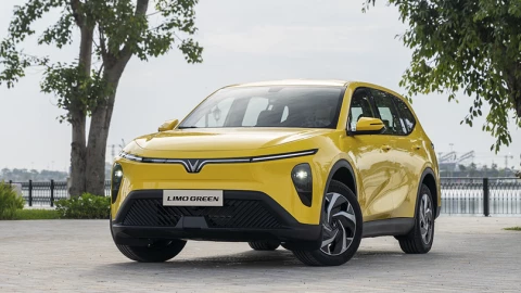 VinFast bán được 16.172 ô tô điện trong tháng 1, Limo Green bán chạy nhất