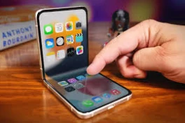 Apple âm thầm thử nghiệm iPhone "vỏ sò": Đối trọng của Galaxy Z Flip có thể ra mắt ngay trong năm sau