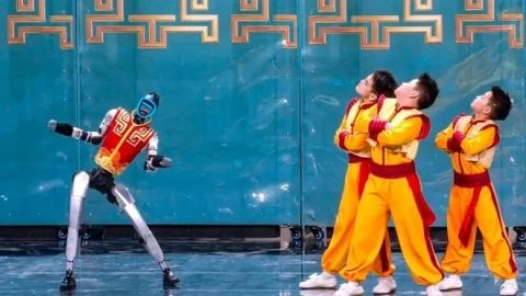 Nỗi ám ảnh từ sân khấu Xuân Vãn 2026: Khi robot không còn là trò cười mà trở thành "kẻ thay thế" hoàn hảo