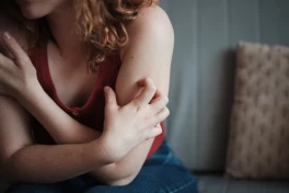 Tại sao chúng ta biết khi nào nên ngừng gãi ngứa?
