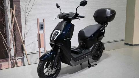 Honda đem xe máy điện sản xuất tại Việt Nam về bán ở Nhật, cạnh tranh với đối thủ Trung Quốc