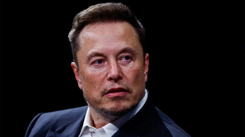 Elon Musk nói gì về việc Anthropic tố AI Trung Quốc “ăn cắp” công nghệ Claude?
