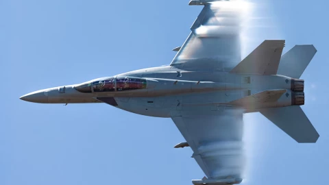 Vì sao EA-18G Growler được xem là cơn ác mộng của mọi hệ thống phòng không?