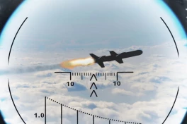 Tên lửa JAGM bắn thẳng đứng 90 độ: “át chủ bài” mới chống UAV của Mỹ?